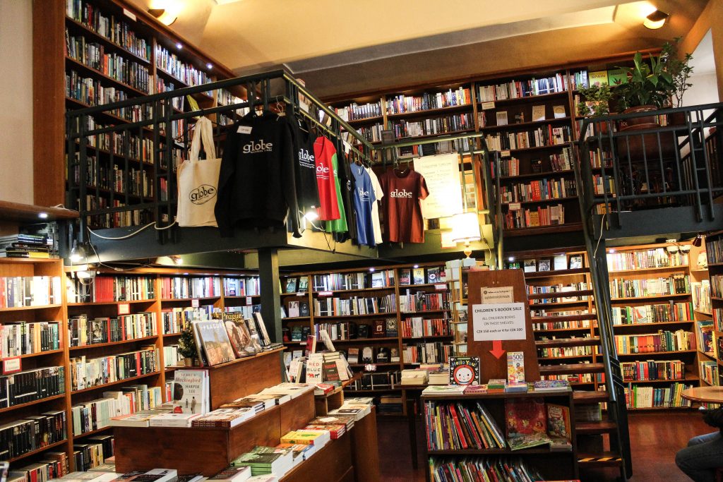 Bookstore Globe